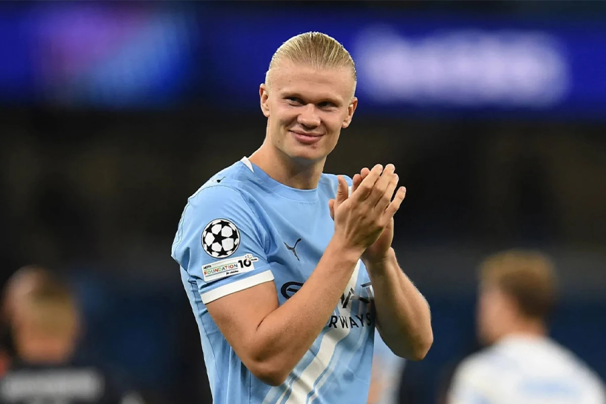 Haaland Premyer Liqada [[ayın ən yaxşı futbolçusu]] seçildi