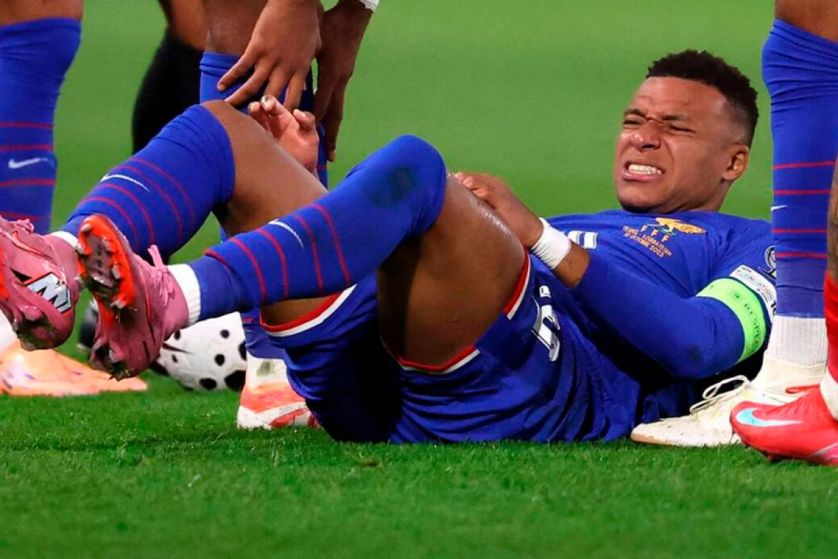 [[Mbappe]] yenə topuğunu zədələdi