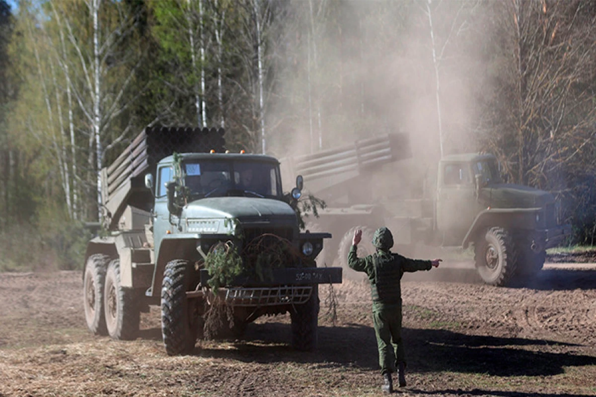 Belarus ordusu [[döyüş hazırlığı vəziyyətinə]] gətirildi