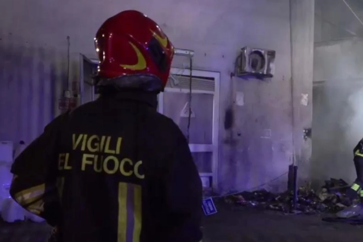 İtaliyada binada yanğın - [[Ölənlər var]]