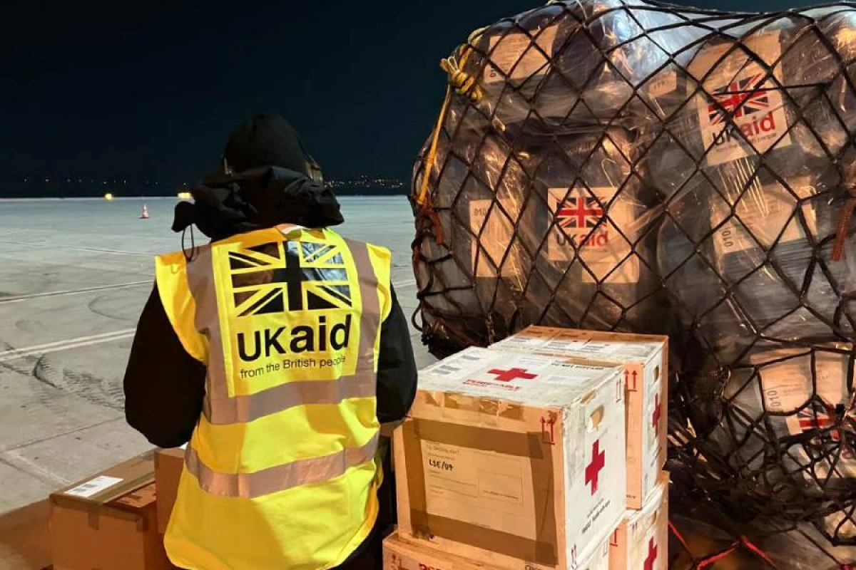 Britaniya Qəzzaya [[humanitar yardım]] edəcək