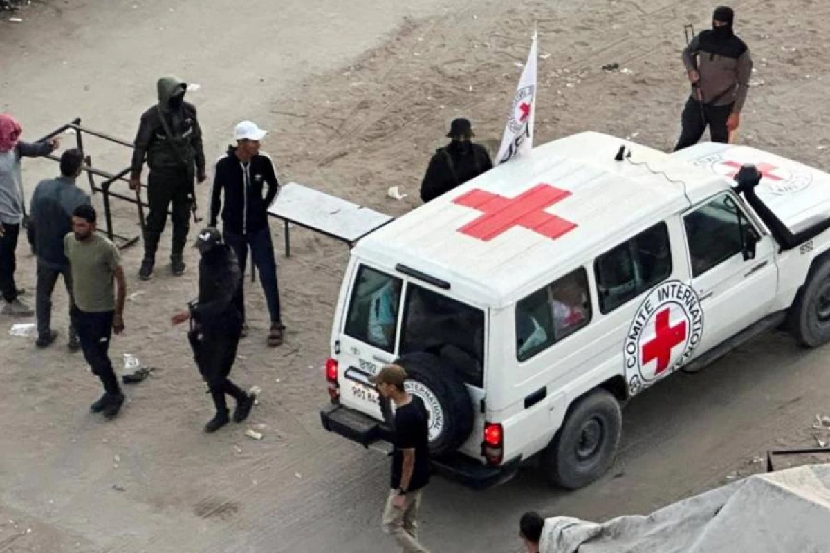 Girovların ilk qrupu BQXK-ya [[təhvil verildi]]