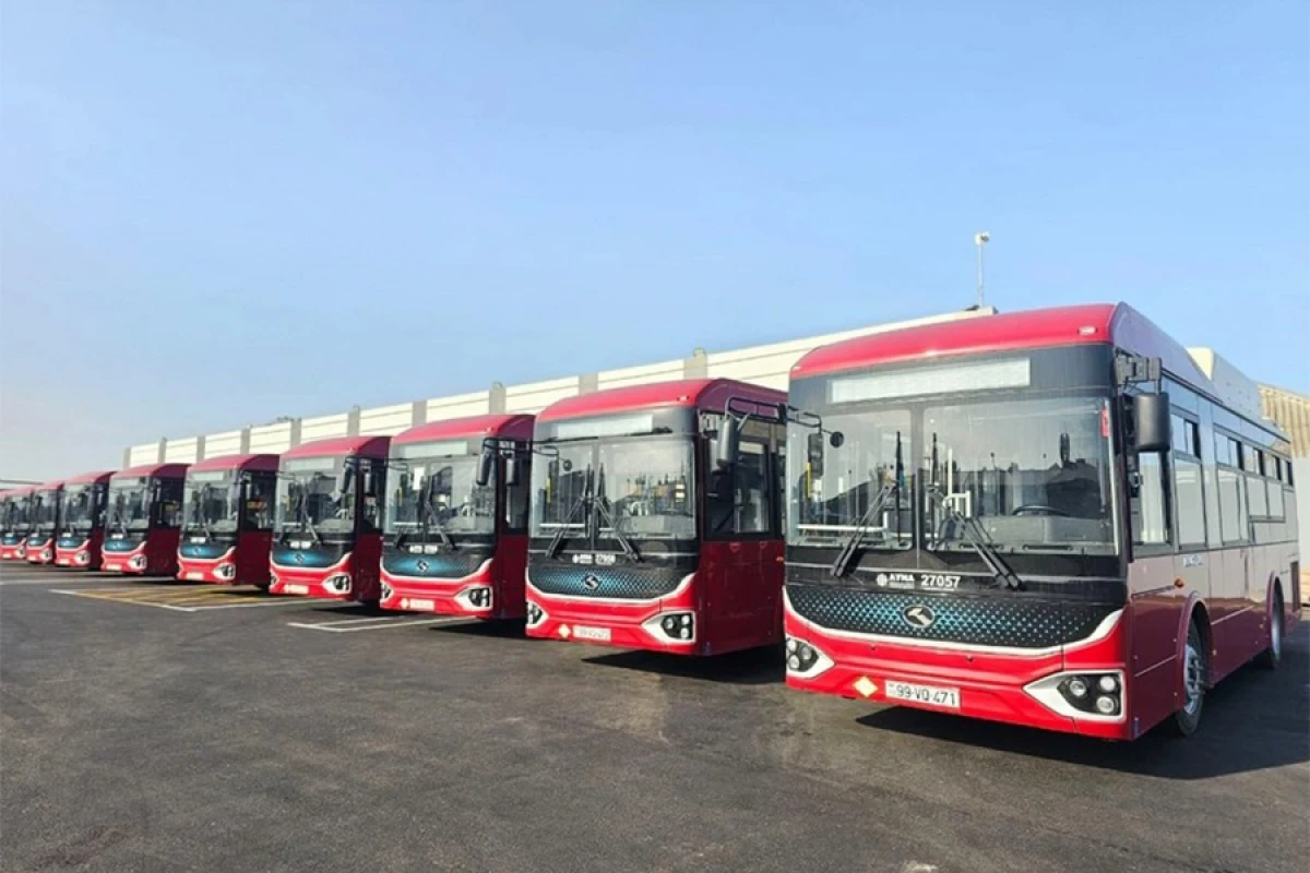 93 nömrəli marşrutun [[avtobusları]] yenilənir