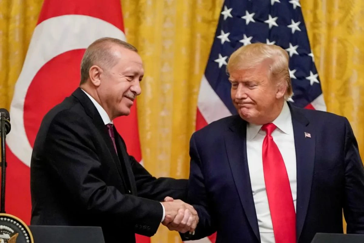 [[Tramp:]] "Ərdoğan Ukrayna münaqişəsinin həllinə kömək edə bilər"