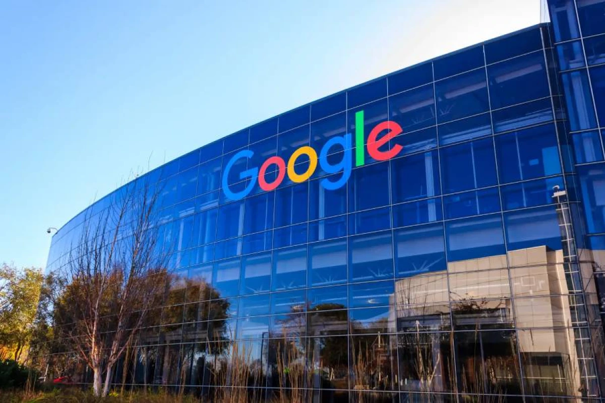 "Google" Hindistanda nəhəng məlumat mərkəzi qurur