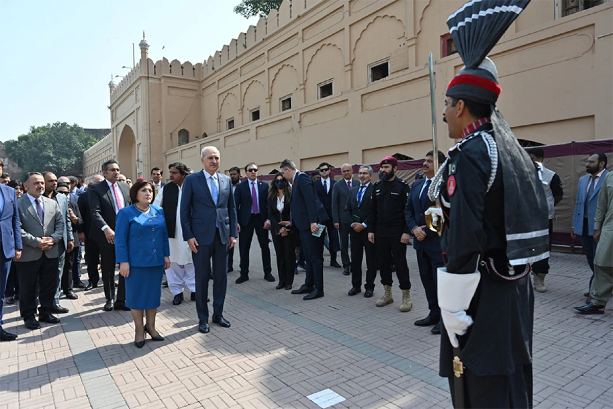 Azərbaycan və Türkiyə [[parlament sədrləri]] Lahora səfər etdilər