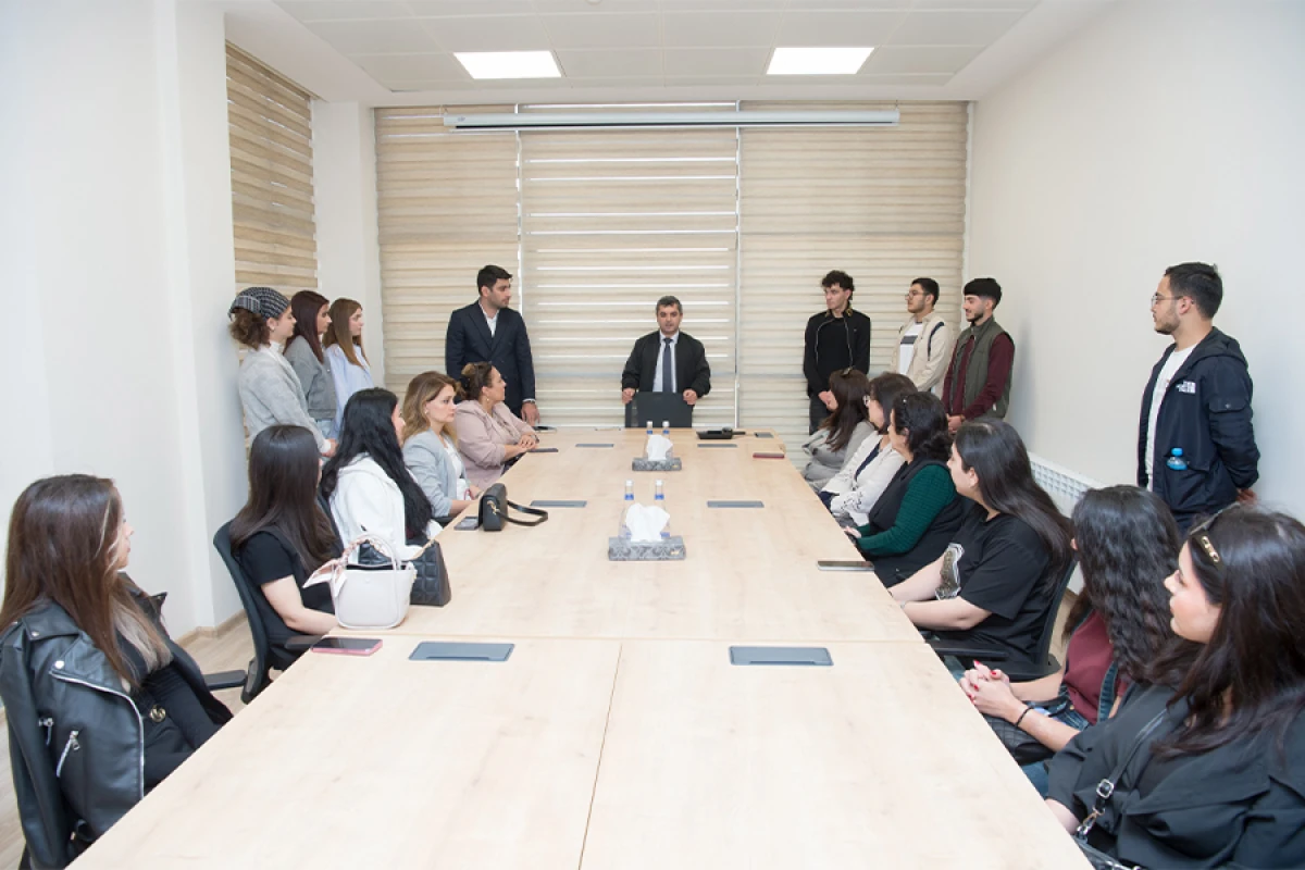 Tələbələr [[Pirşağı Tullantı Sutəmizləyici Qurğular Kompleksində]] oldular