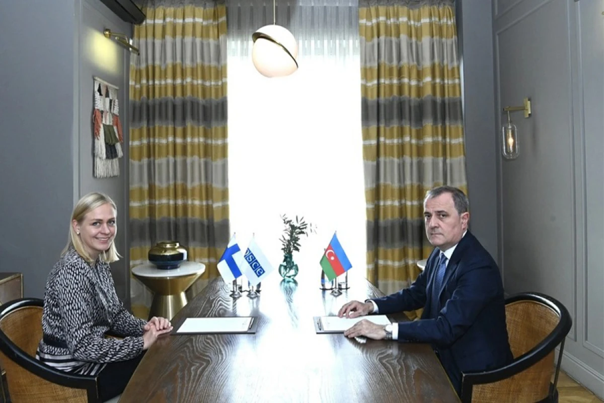 [[Ceyhun Bayramov]] ATƏT-in fəaliyyətdə olan sədri ilə görüşdü