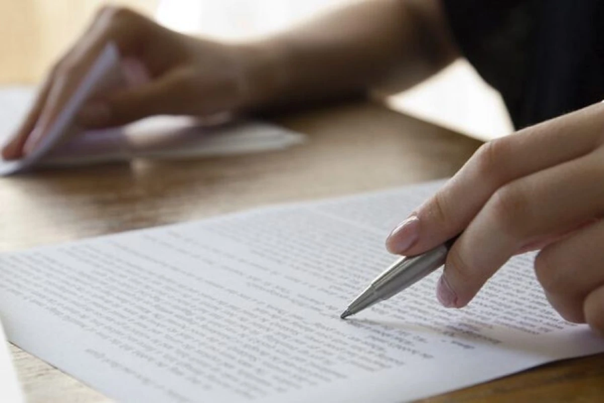 Təhsildə təhlükəli meyl [[- Elmi işlər alış-veriş predmetinə çevrilir]]