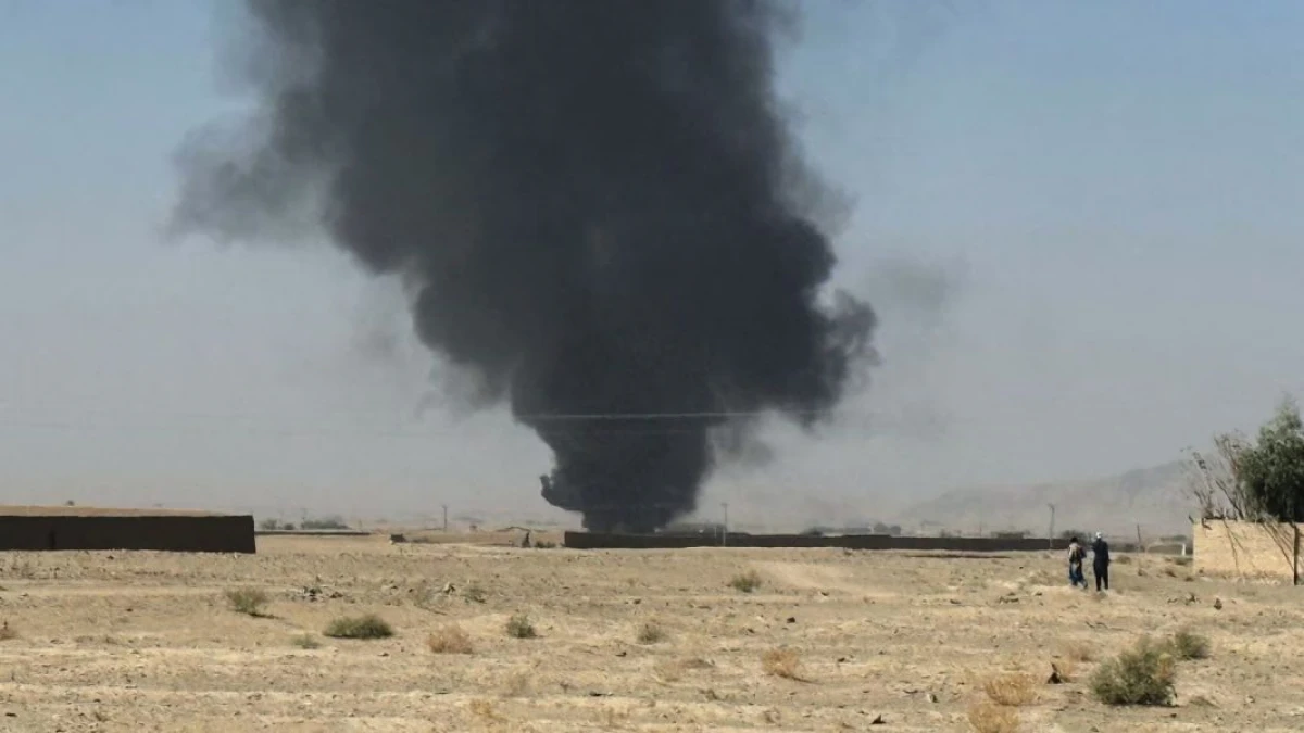 Əfqanıstana [[ağır zərbə]] endirildi