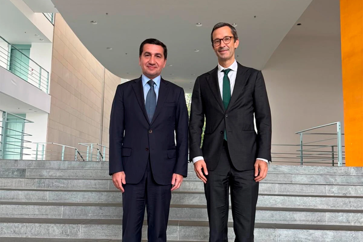 [[Hikmət Hacıyev]] Almaniya kanslerinin müşaviri ilə görüşdü