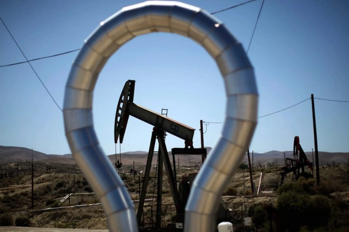 Rusiya neft şirkətlərinin iştirak etdiyi Azərbaycan və Qazaxıstan layihələri [[Britaniyanın sanksiyalarından azad edildi]]