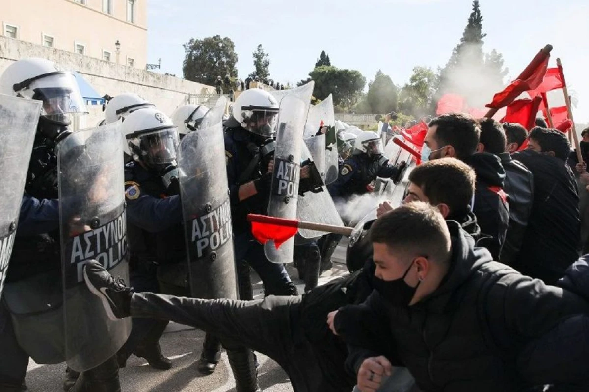 Yunanıstanda [[etiraz aksiyaları]] keçirilir