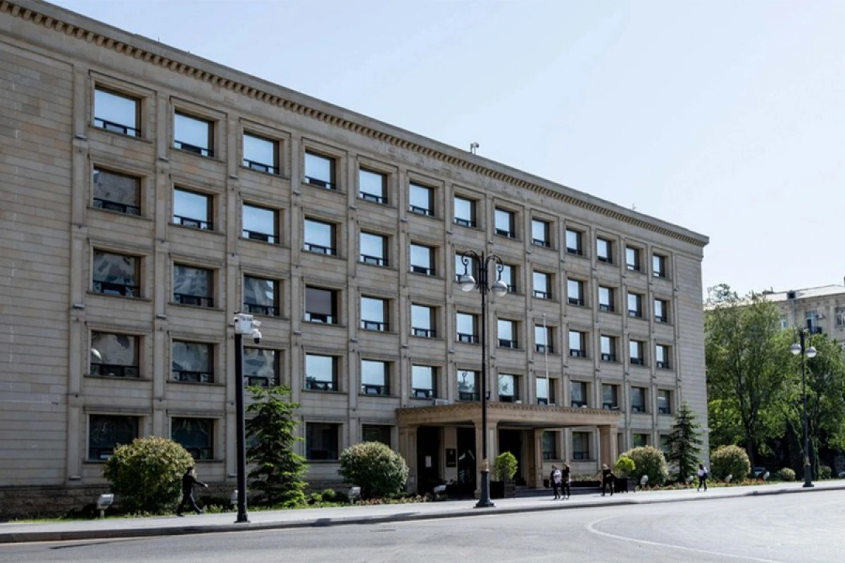 [[DVX:]] "Bazarda fəaliyyət göstərən şəxslər 6 ay ərzində uçota alınmalıdır"