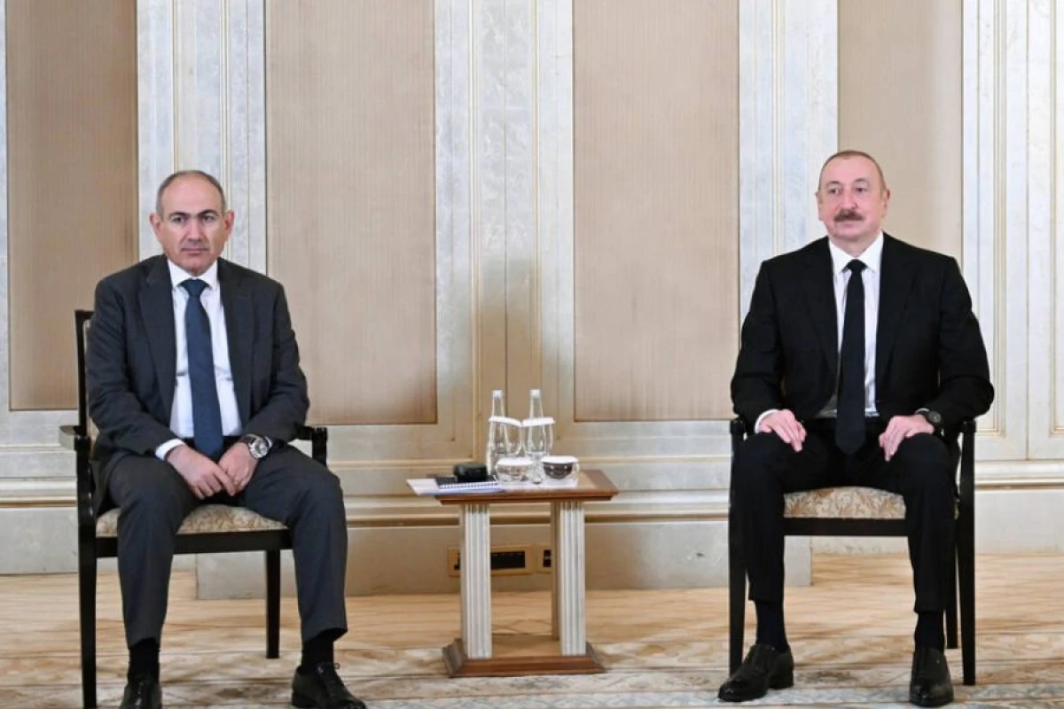 [[Paşinyan:]] "Əliyevlə danışıqların nəticələrindən məmnunam"