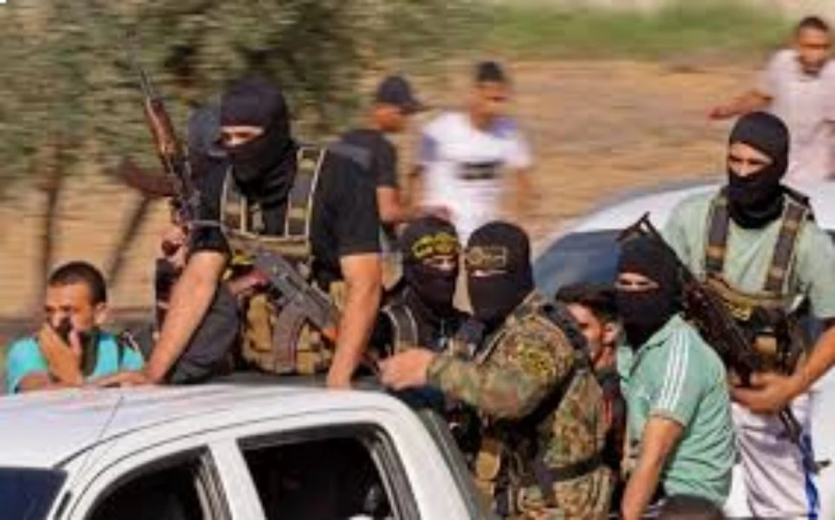 İsrail [[30 fələstinlinin meyitini təhvil verdi]]