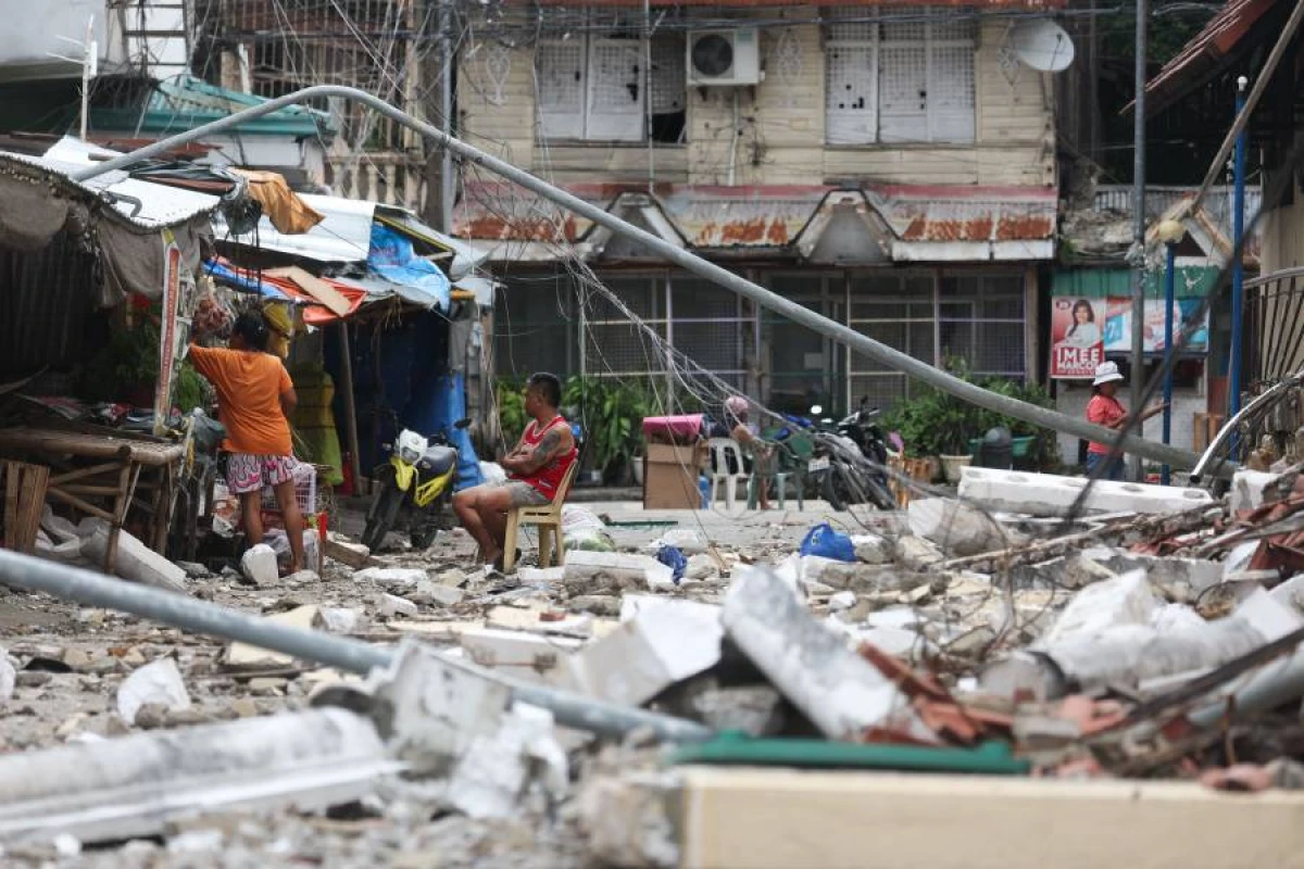 Filippində [[güclü zəlzələ]] baş verdi