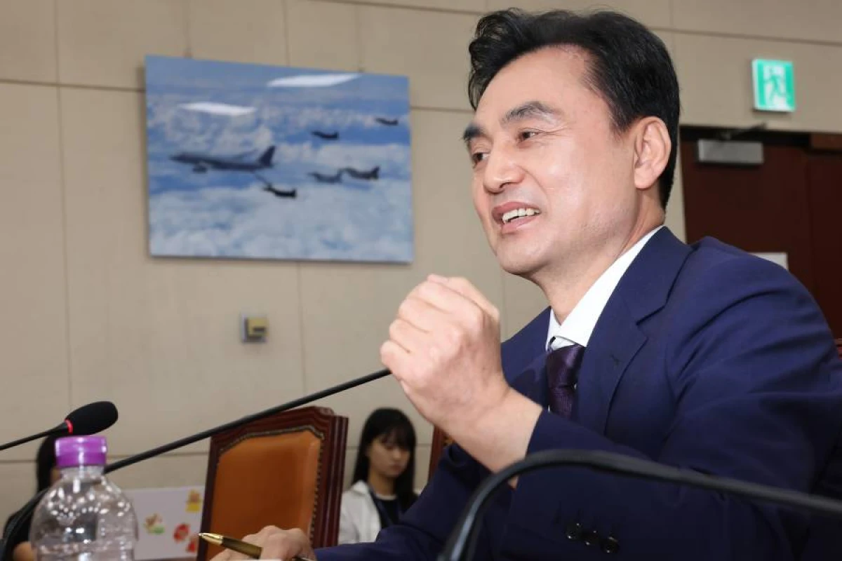 Cənubi Koreya KXDR-ə qarşı [[gizli raket]] yerləşdirir