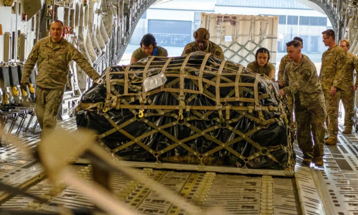 [[Baydenin keçmiş köməkçisi]] Ukraynaya silah tədarükündən danışdı