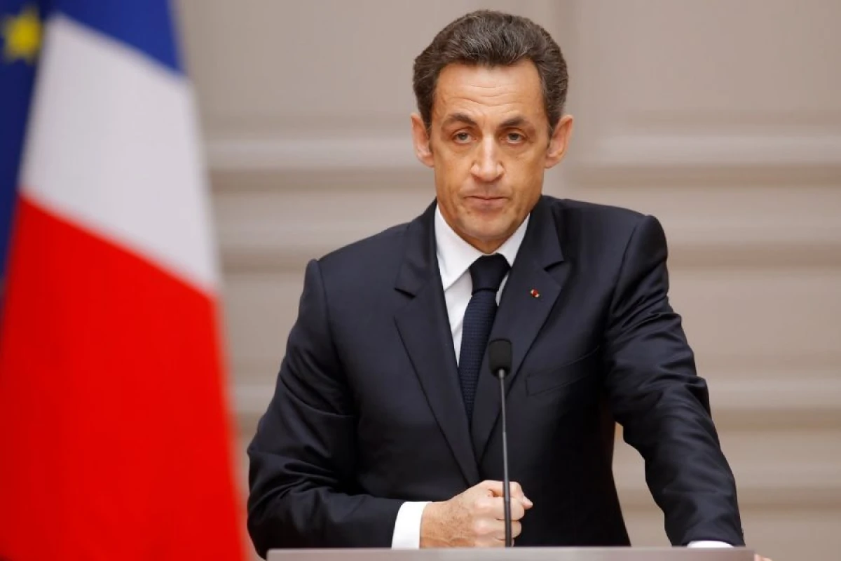 Fransanın keçmiş prezidenti cəzasını [[təcridxanada çəkəcək]]