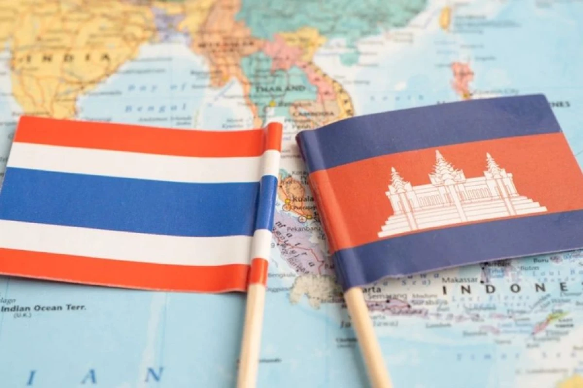 Kamboca Tailandla [[sülh sazişi bağlayacaq]]