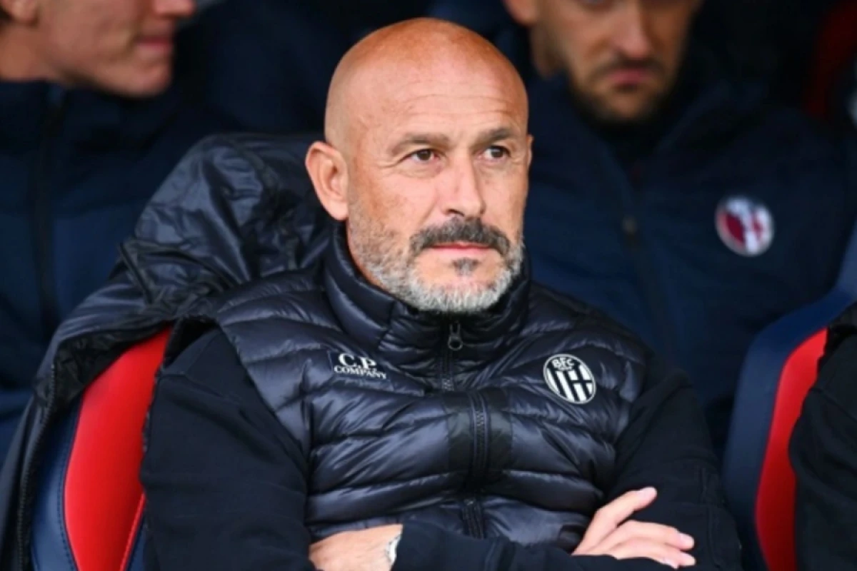 [["Bolonya"nın]] baş məşqçisi xəstəxanaya yerləşdirildi