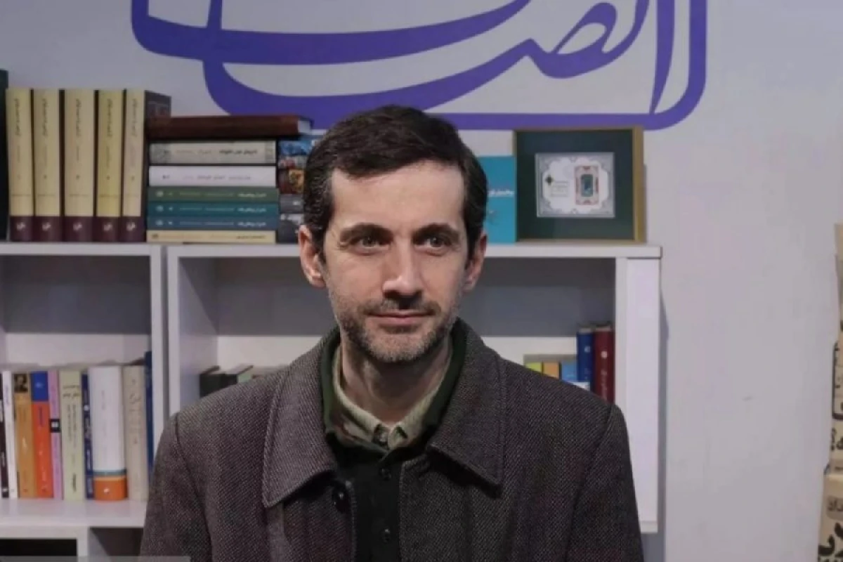 [[Pezeşkianın oğlu]] atasına yönələn tənqidlərə cavab verdi