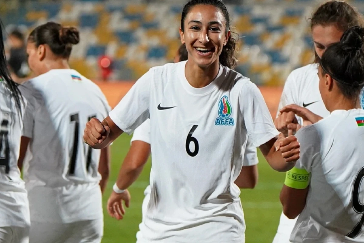 [[Qadın futbolçularımız]] yoxlama oyununda qələbə qazandılar