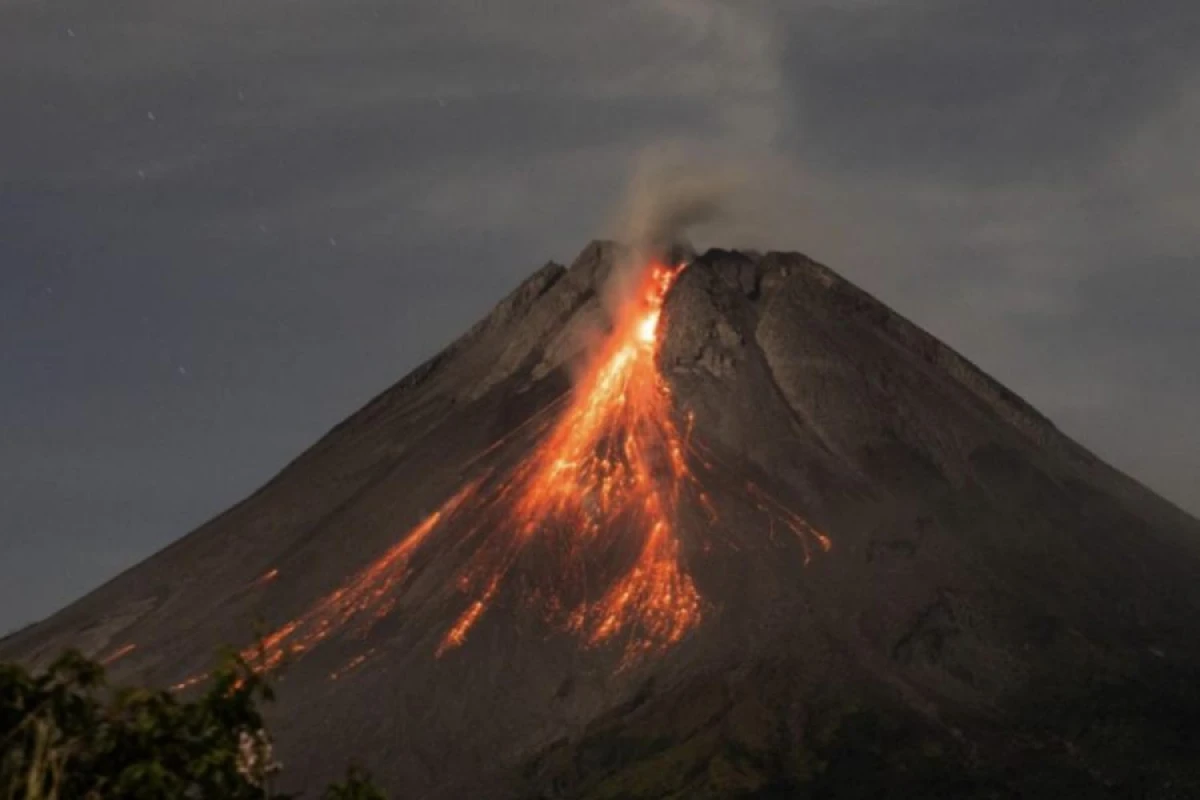 Filippində [[vulkan püskürdü]]