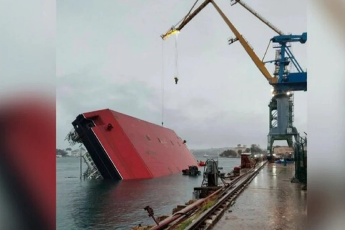 Sevastopolda kran aşdı- [[İki nəfər öldü]]