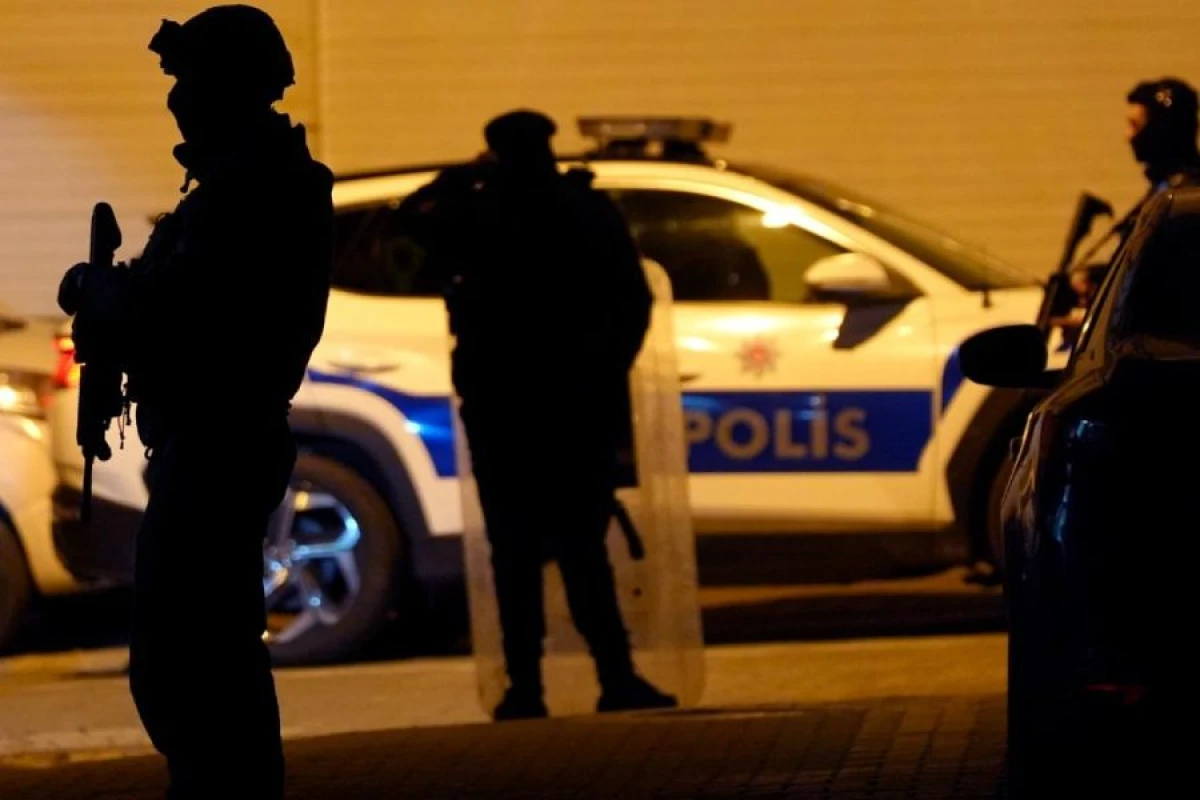 İstanbulda polis əməliyyatı: [[949 nəfər saxlanıldı]]