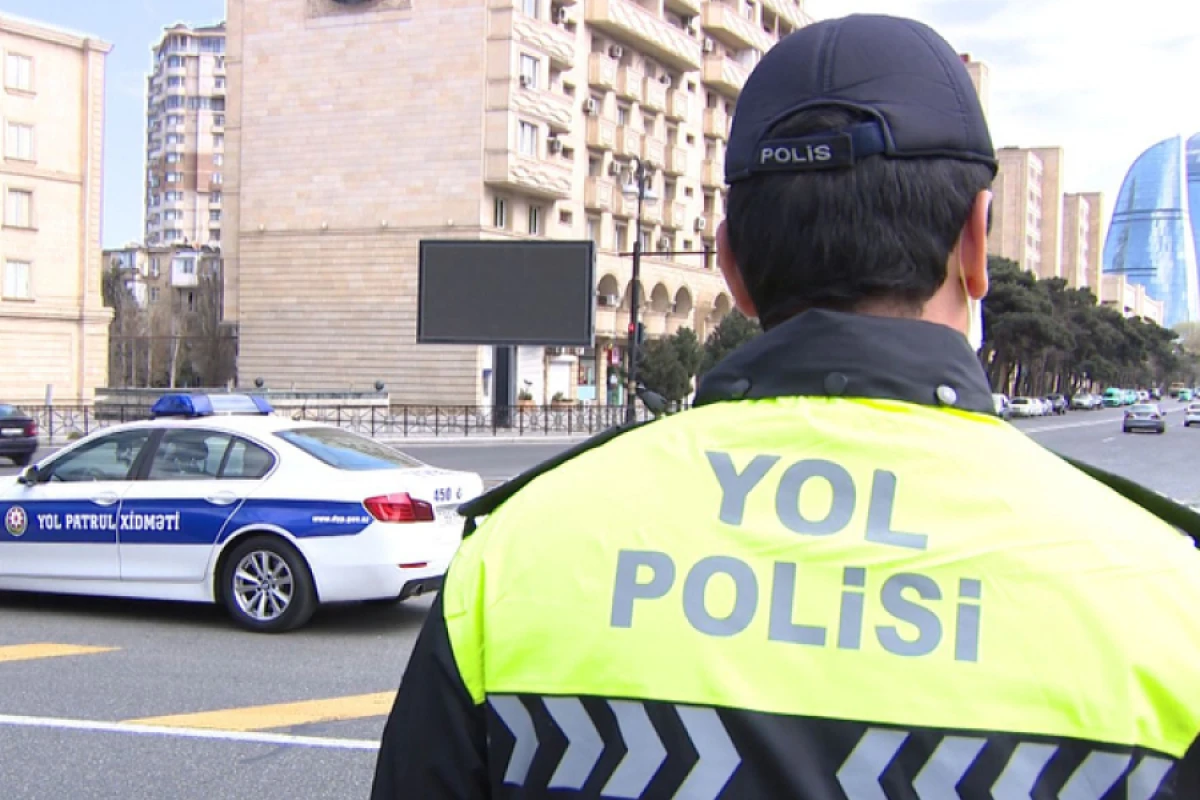 Qaxda [[yol polisi azyaşlı piyadaları]] maarifləndirdi