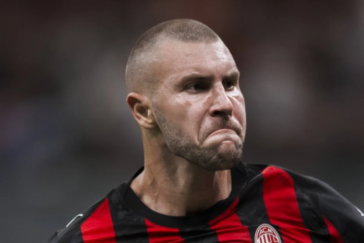 [["Qalatasaray" "Milan"ın]] ulduzunu heyətinə qatmaq istəyir