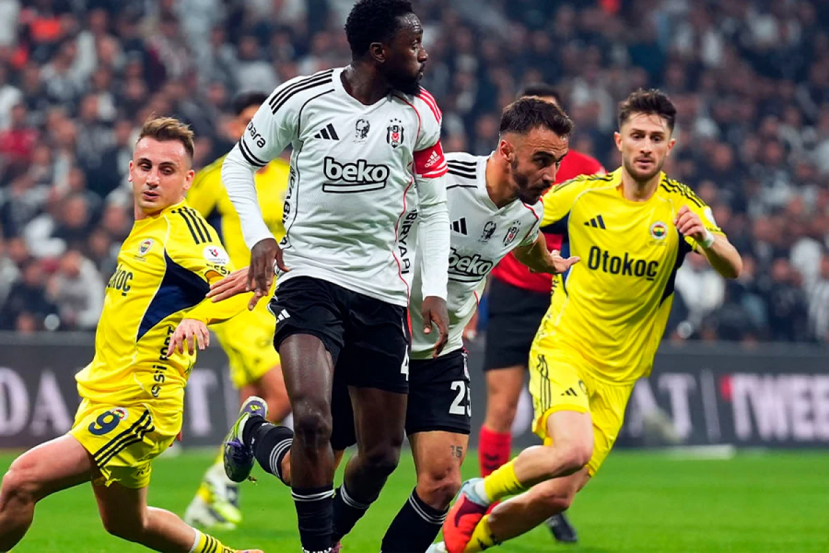 İstanbul derbisini [[“Fənərbağça”]] qazandı