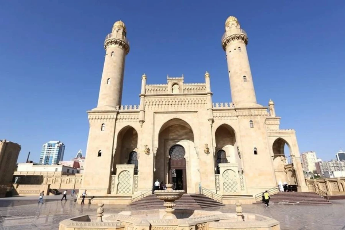 Azərbaycandakı dini konfessiyalar Zəfərin 5-ci ildönümü ilə bağlı [[bəyanat yaydılar]]