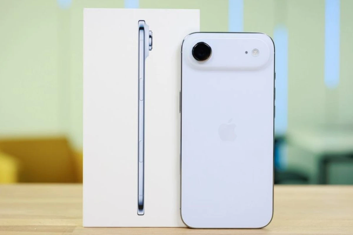 "Apple" [[ultra nazik "iPhone Air 2"ni]] təqdim edəcək