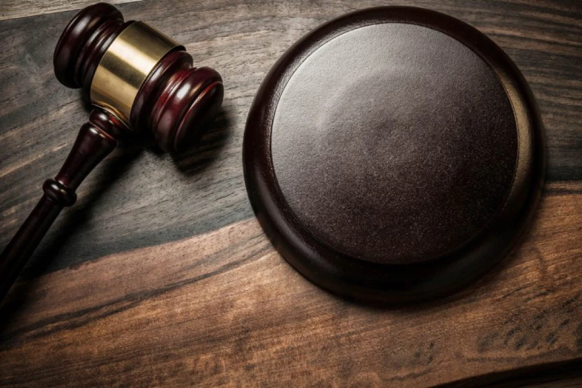 Rüşvətlə rəy verməkdə təqsirləndirilən ekspert barəsində cinayət işi [[məhkəməyə göndərildi]]