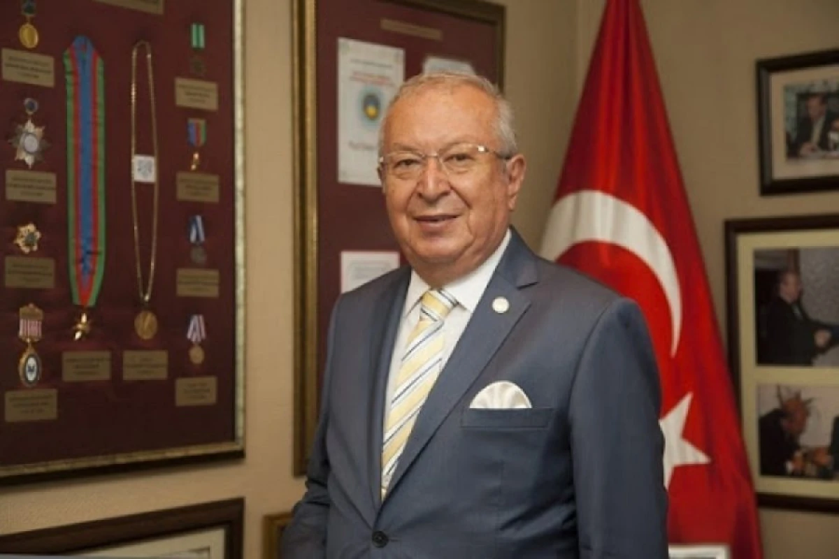 [[Akkan Suver:]] "Bu gün bütün Türk dünyasının böyük Zəfər Bayramını qeyd edirik"