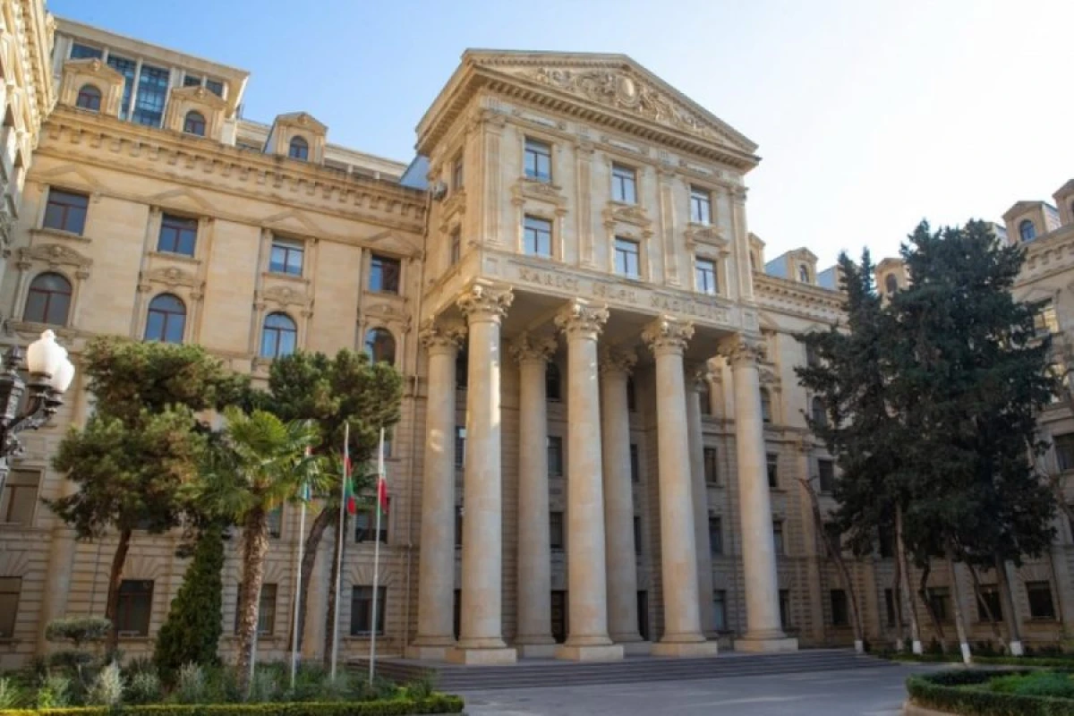 [[XİN:]] Bayrağımız Azərbaycanın zəngin tarixini və gələcəyini təcəssüm etdirir