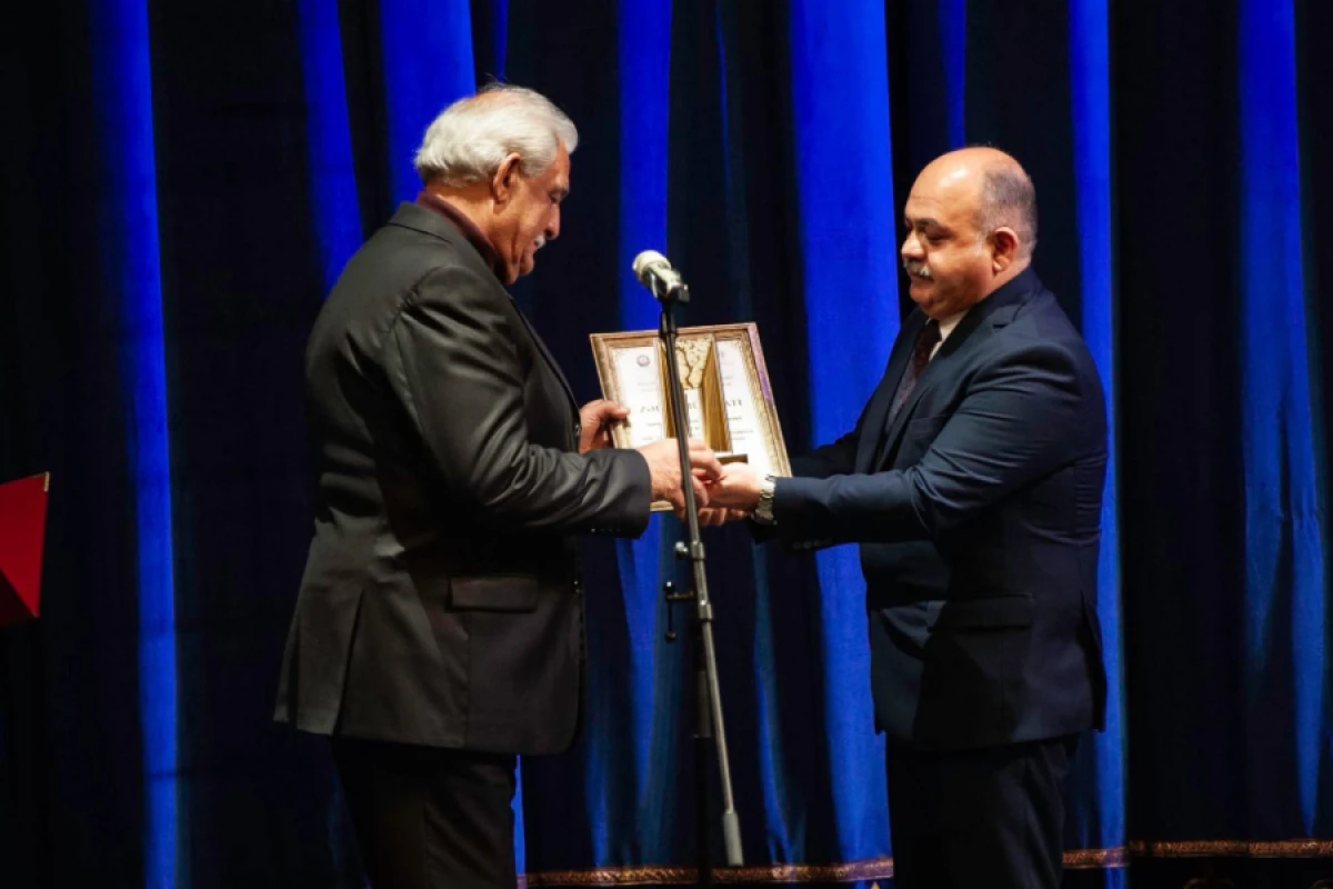 Milli Teatrda [["Zəfər mükafatı"]] təqdim olundu