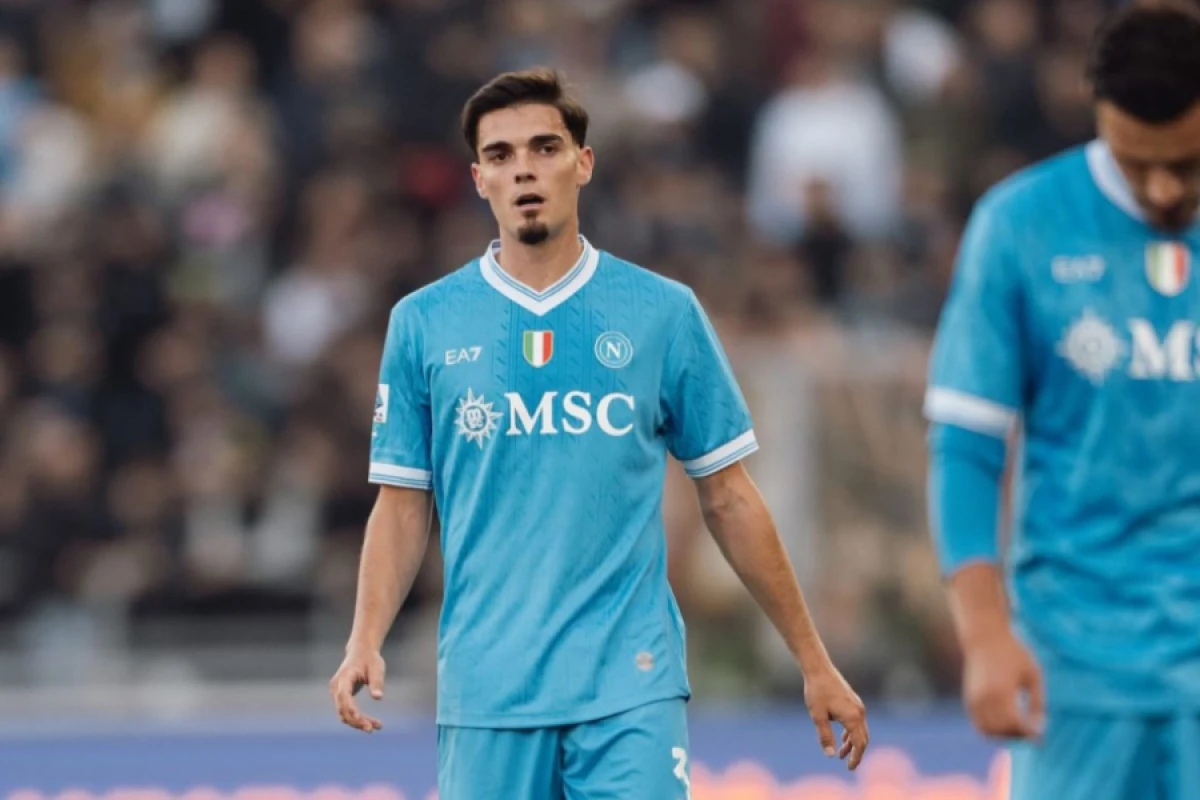 [[A Seriyası:]] "Napoli" “Bolonya" ilə oyunda xalsız qaldı