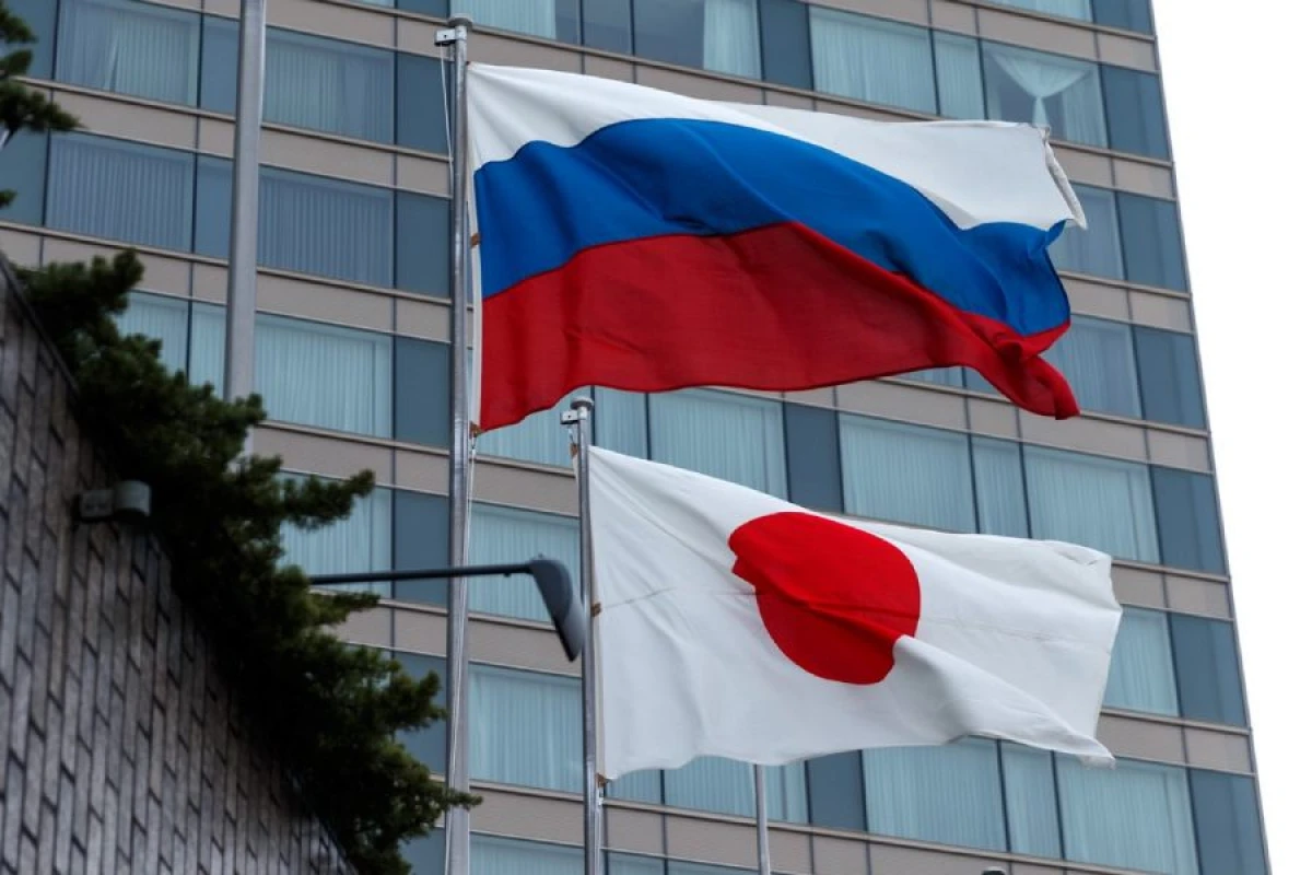 Yaponiya Rusiya ilə [[dialoqun qorunmasının]] tərəfdarıdır