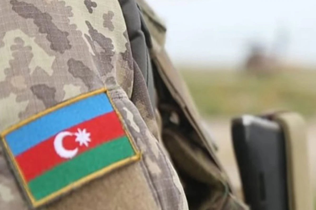 Zabit kursunu bitirən ali təhsilli müddətli hərbi qulluqçulara [[leytenant hərbi rütbəsi veriləcək]]