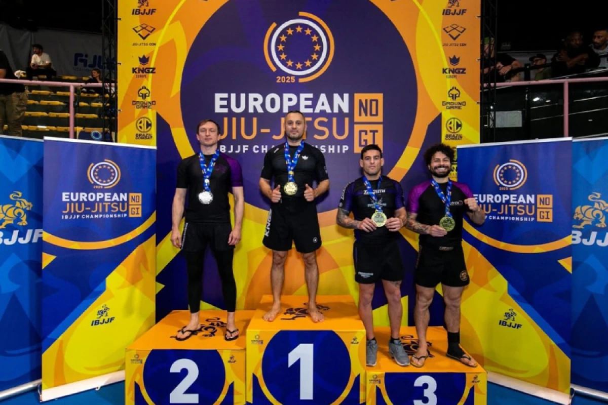 Azərbaycanlı idmançı Ciu-Citsu üzrə [[çempion oldu]]