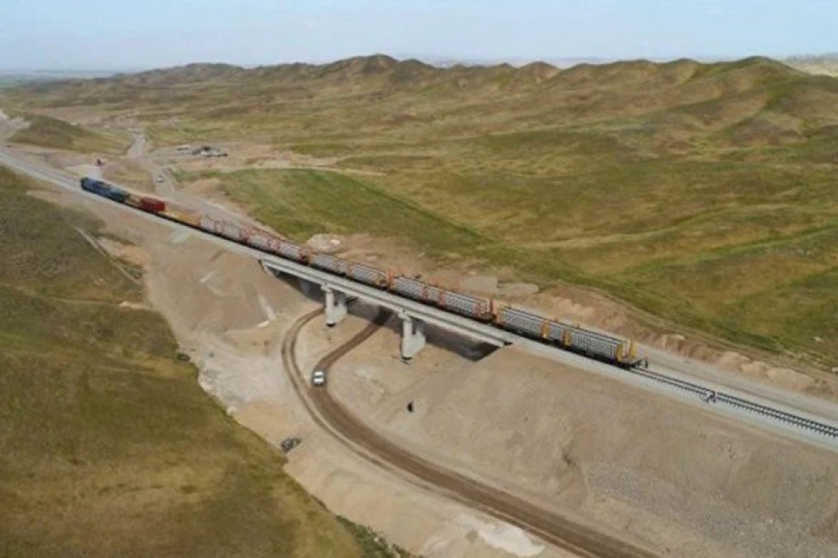 Horadiz-Ağbənd dəmiryolunun tikintisi [[68 faizi tamamlandı]]