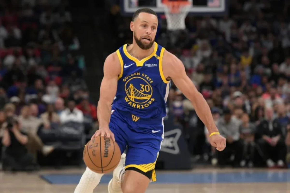 [[Karri]] liqanın əfsanələri ilə bir sırada