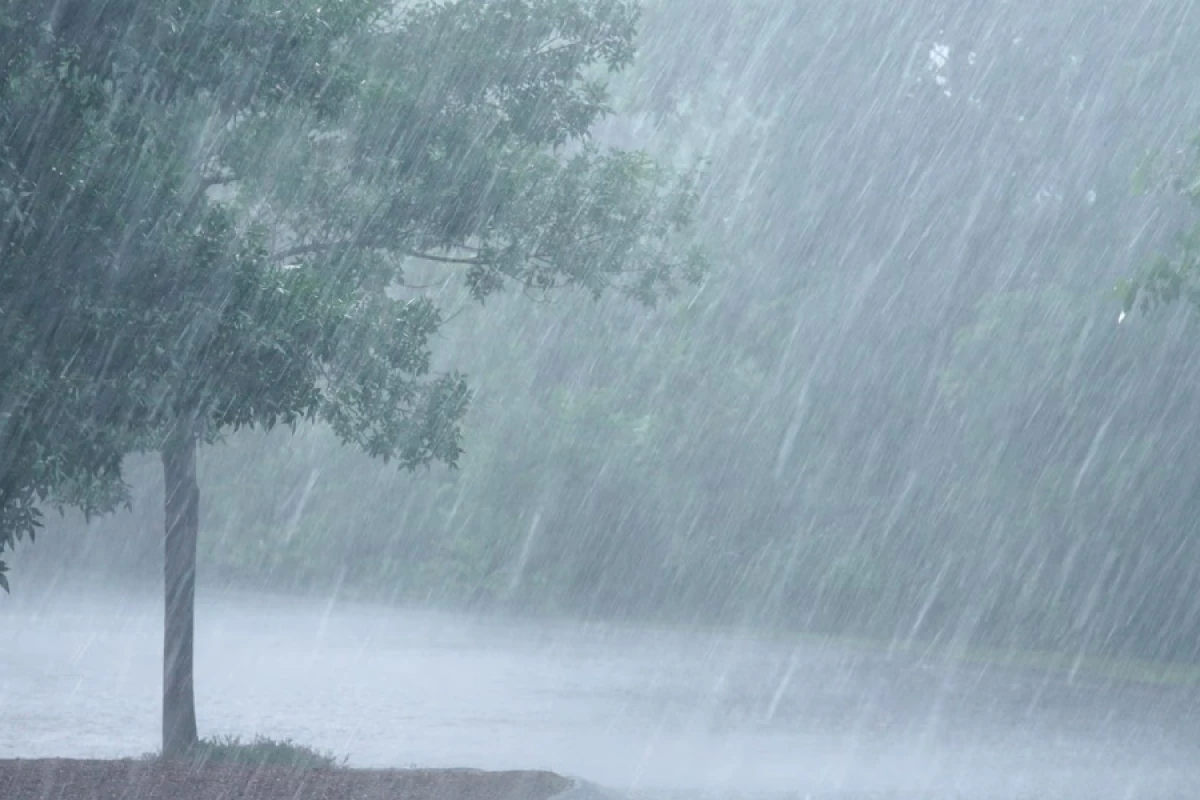 Azərbaycanda bəzi rayonlara yağış yağır, Murova qar düşüb [[- FAKTİKİ HAVA]]