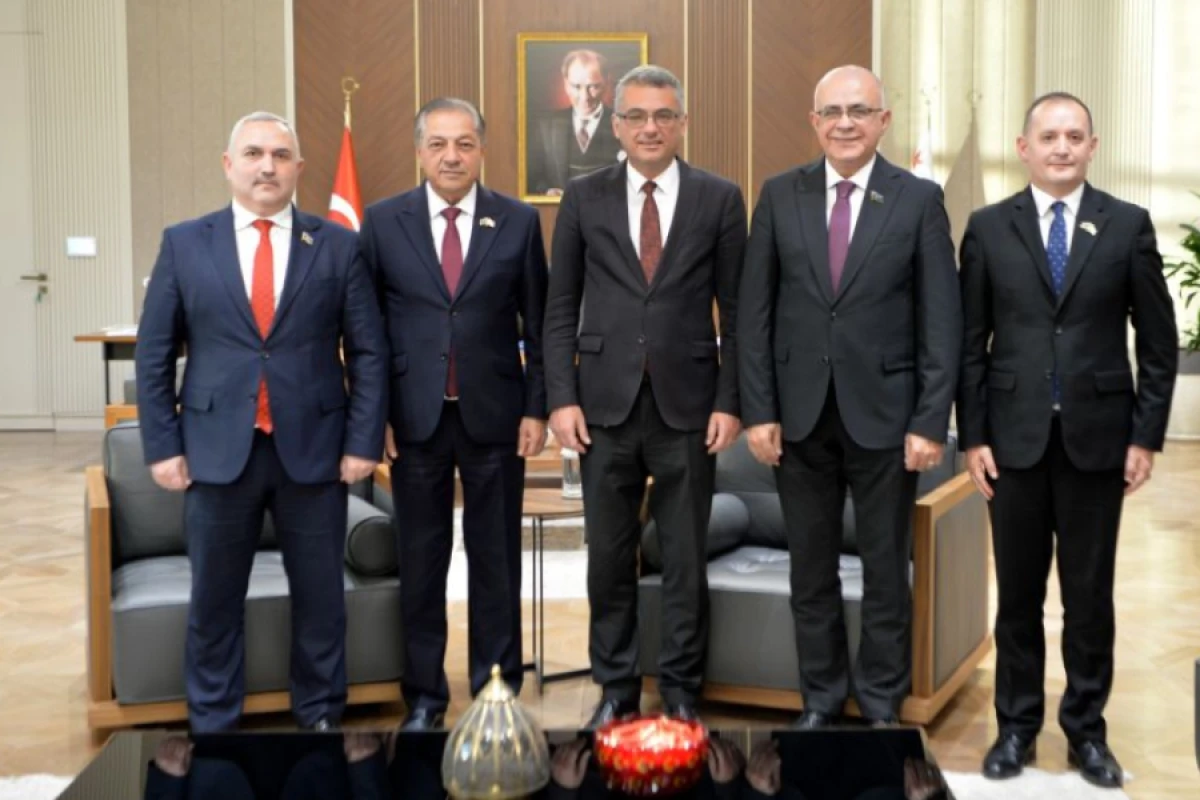 Şimali Kiprin Prezidenti Azərbaycan Milli Məclisinin deputatlarını qəbul etdi