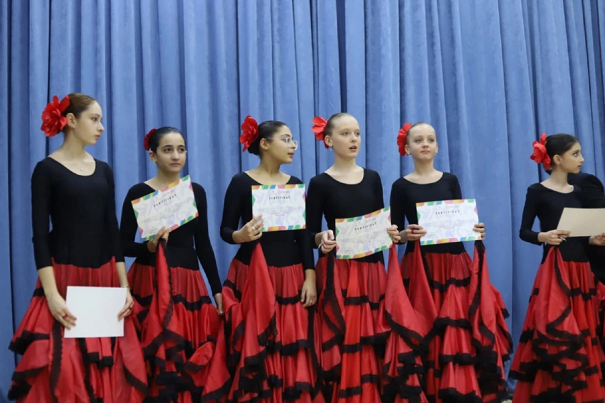 [[Birinci uşaq]] rəqs festivalı başa çatdı