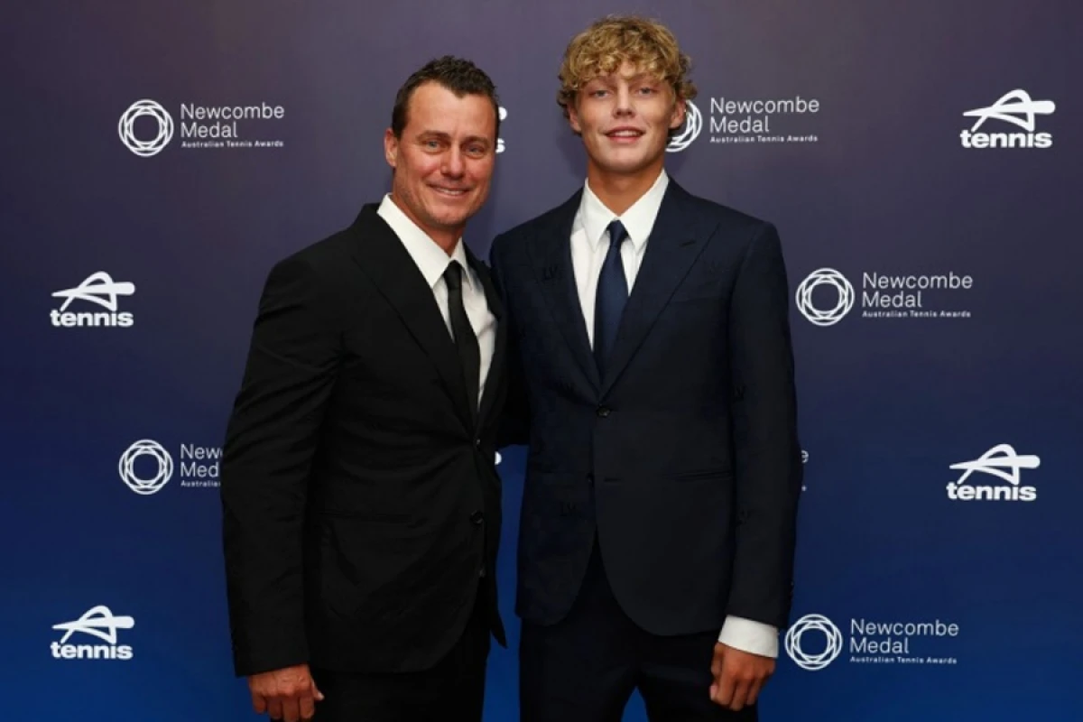 Ata-oğul Hyuitlərdən [[48 dəqiqəlik]] qələbə